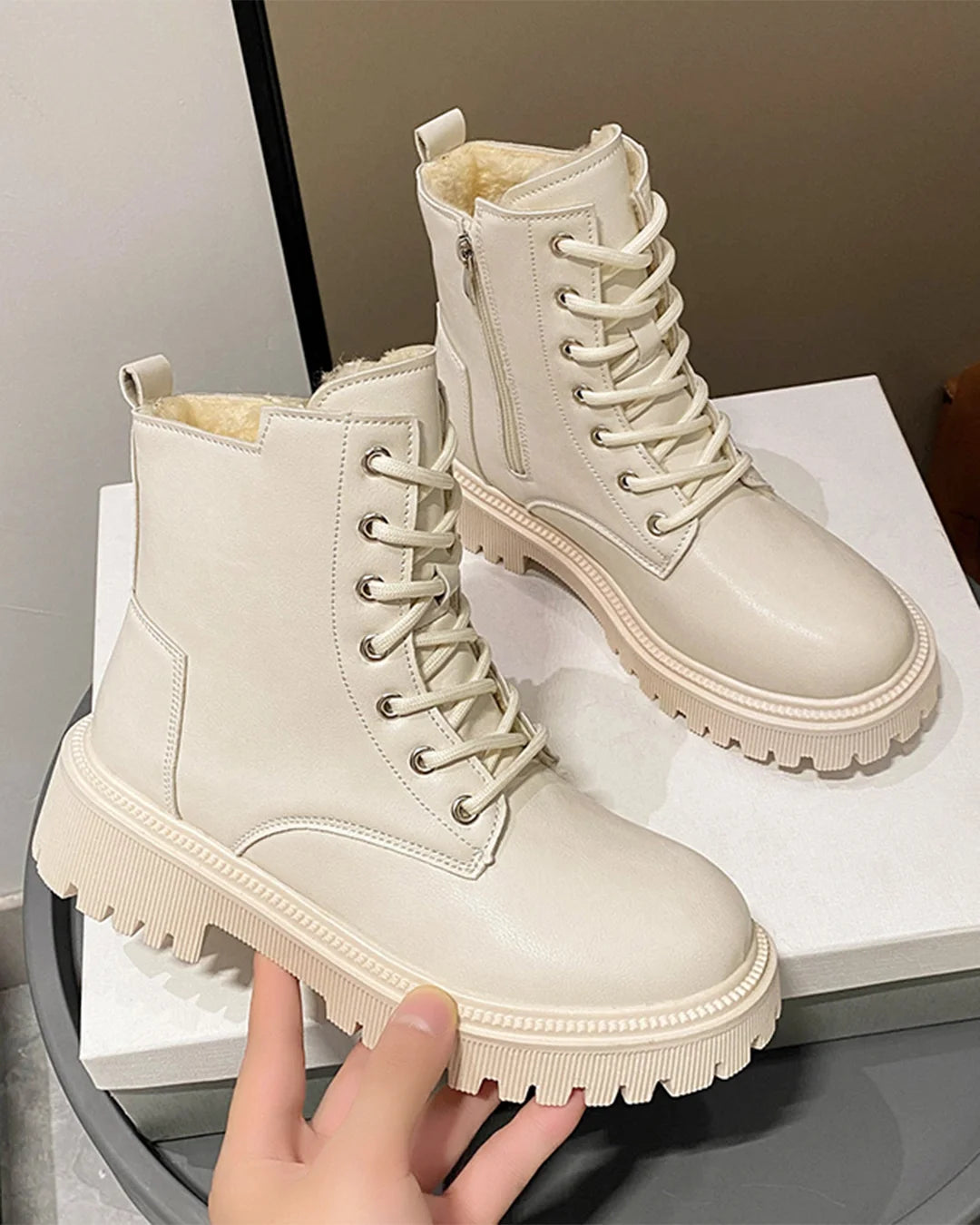 bota-coturno-forrada-inverno-emily-uebecom-1
