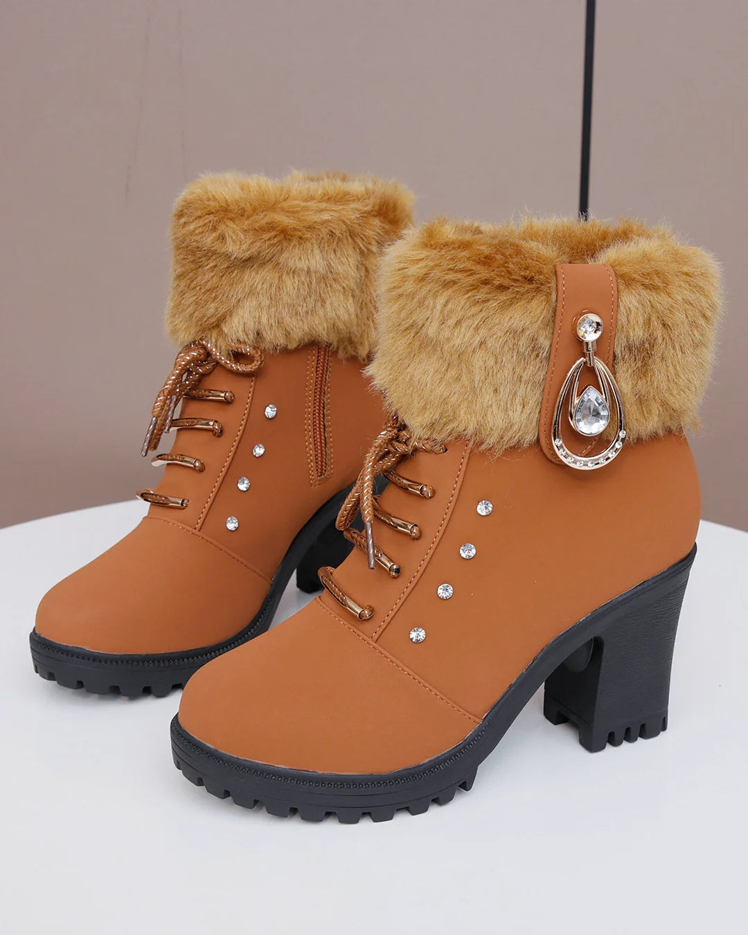 bota-tratorada-forrada-inverno-valentina-uebecom-2